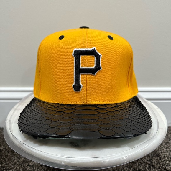 Just Don RSVP MLB Pittsburgh Pirates Yellow Python Hat - Picture 1 of 10